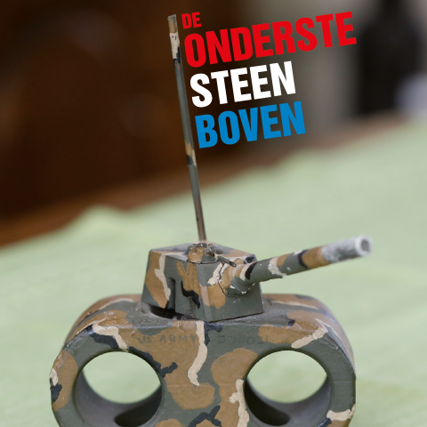 De onderste steen boven